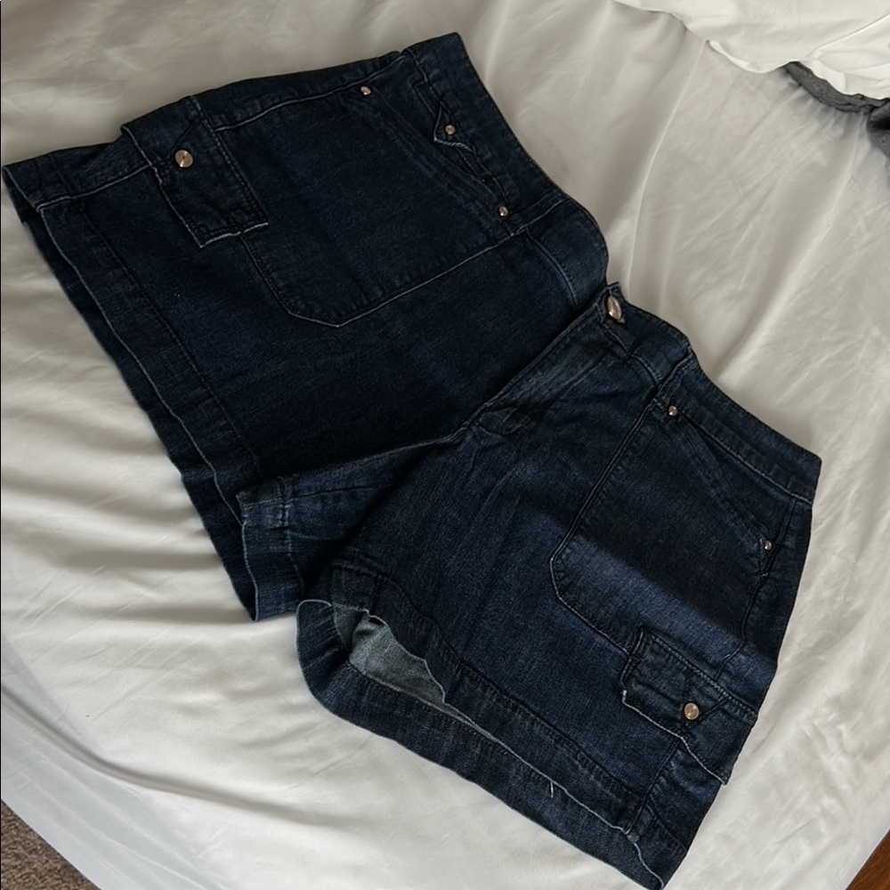 White House Black Market Blue Cargo Shorts - Picture 2 of 12